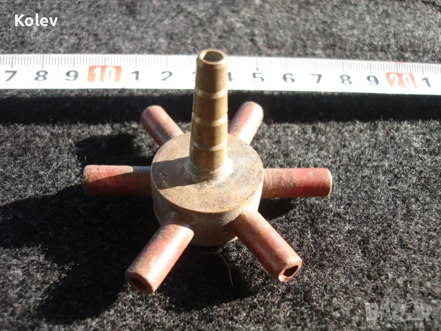 шесторен газов разпределител