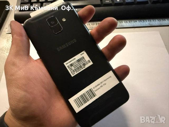 Мобилен телефон Samsung A6, снимка 2 - Samsung - 53508894