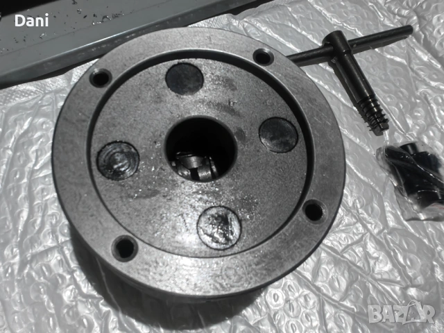 Универсал 125мм ,4-челюстен,независим, снимка 3 - Стругове - 53280408