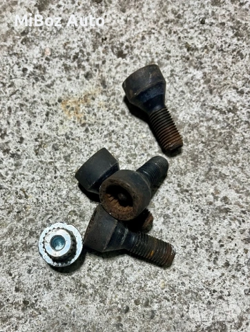 Секретни болтове БМВ BMW 3