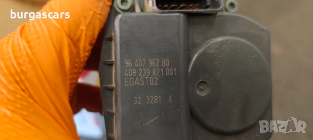 Дроселова клапа 96 407 962 80 / 408 239 821 001 Citroen C2 1.1 - 60 к.с.  2006г, снимка 2 - Части - 53848954