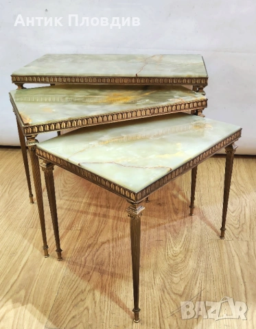 Комплект френски маси с оникс и месинг, снимка 9 - Маси - 53381165