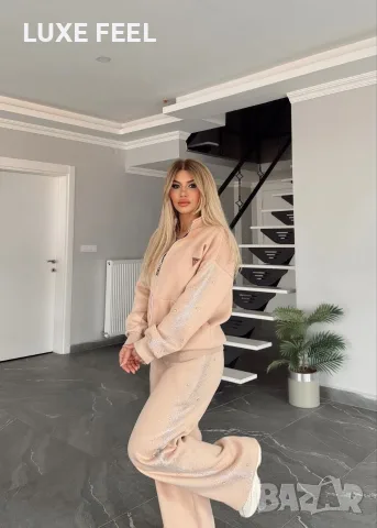 Guess ✨Дамски Ватирани Екипи - М р
