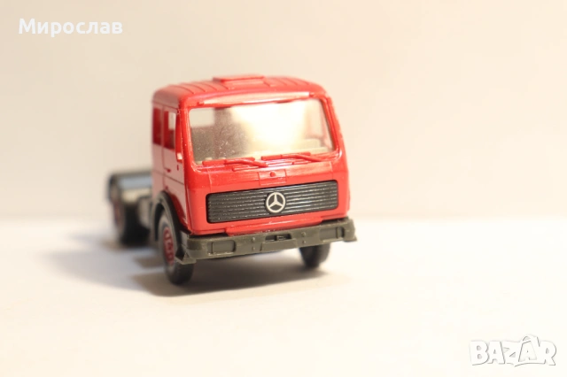 WIKING H0 1/87 MERCEDES ВЛЕКАЧ КАМИОН МОДЕЛ ТИР, снимка 2 - Колекции - 53166827