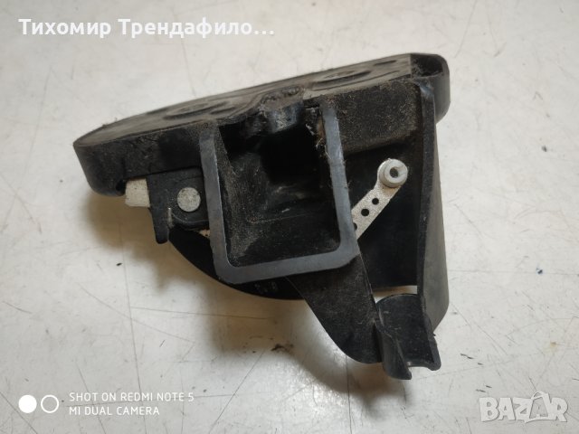 Брава,задна дясна брава фолксваген кади 2K5843604 VW Caddy 2012 Sliding Door Lock Rear Right, 2K5 84, снимка 3 - Части - 40630154