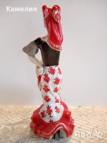 Порцеланова фигура , снимка 5 - Статуетки - 41975266