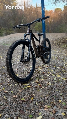 Продавам Enduro велосипед Giant Trance X1 2024 – перфектно състояние, без нито една драскотина!, снимка 3 - Велосипеди - 52664475