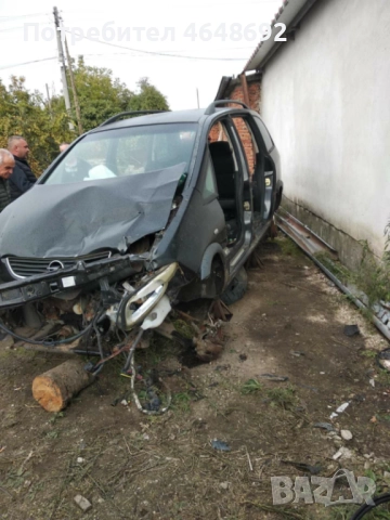 Опел Зафира на части