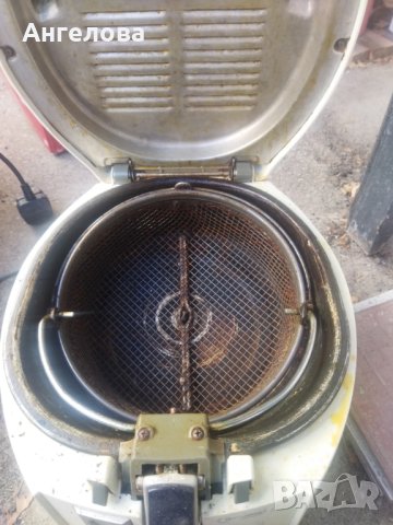 Фритюрник Delonghi