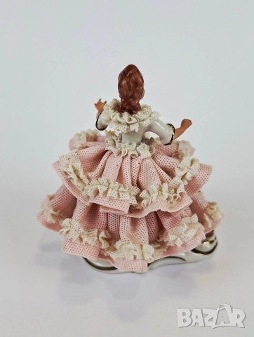 Порцеланова балерина с куче - Sandizell, Dresden 60-те, снимка 3 - Статуетки - 52615903