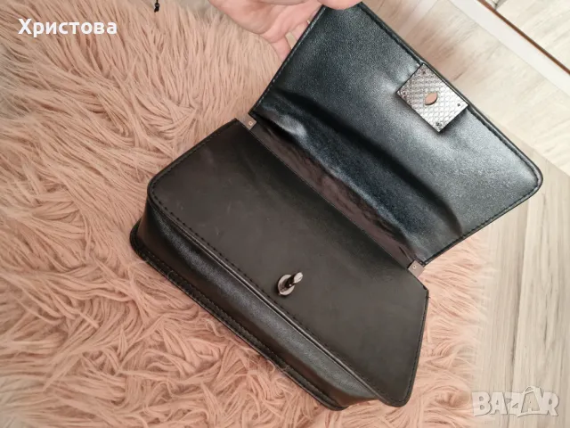 Чантичка в черно със сребрист брукат - 24,00лв., снимка 3 - Чанти - 49510174