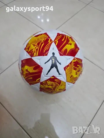 Топка Роналдо сива с фигура Шампионска лига 2027 Cristiano Ronaldo, снимка 2 - Футбол - 56233849