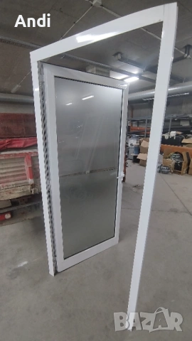 Алуминиевa вратa с касa, бяла - стъкло дясна 101/219см, снимка 2 - Дограми - 53427652