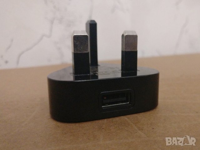 Английско оригинално зарядно за Blackberry, снимка 3 - Оригинални зарядни - 39236156
