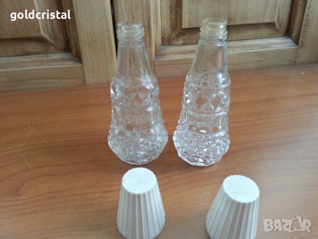 Стари стъклени оливерници 