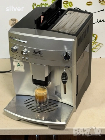 Кафемашина кафе автомат delonghi magnifica с гаранция, снимка 4 - Кафемашини - 53752880