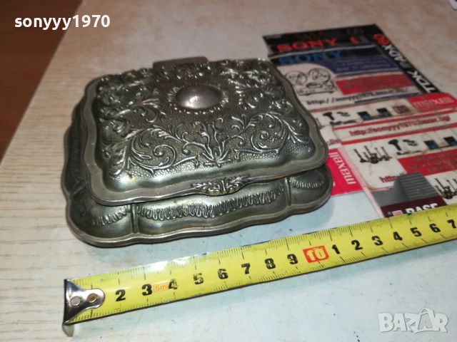 МЕТАЛНА КУТИЯ ЗА КОЛЕКЦИЯ 3107250835LCHERY, снимка 8 - Антикварни и старинни предмети - 51199289