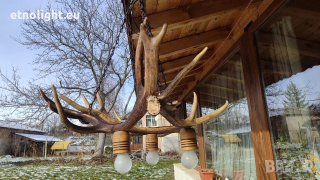 Ръчно изработен полилей от паднали еленови рога с ръчно изработени дървени чашки , снимка 2 - Полилеи - 53085872