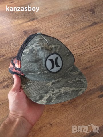 hurley the classics yupoong hat - страхотна шапка КАТО НОВА , снимка 2 - Шапки - 41846838