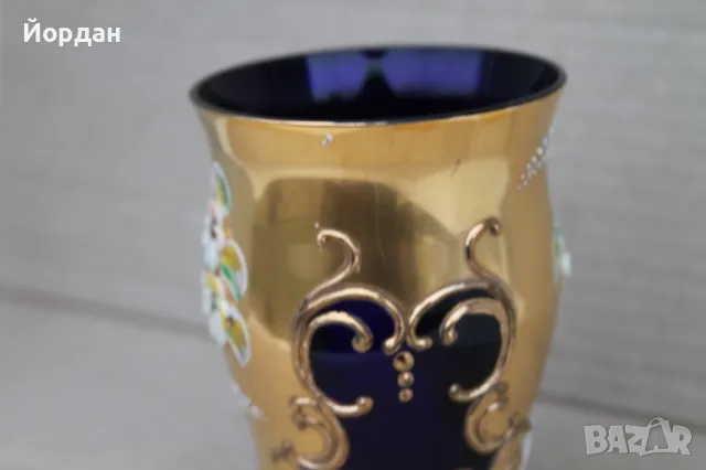 Красива ваза с позлата, снимка 9 - Антикварни и старинни предмети - 49061862