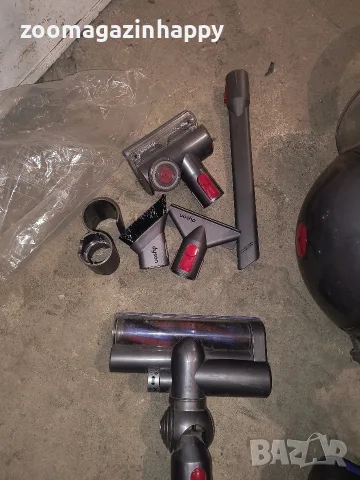 Мощна прахосмукачка Dyson , снимка 3 - Прахосмукачки - 56043646