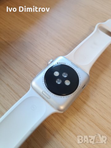 Apple Watch 3 с ново стъкло, пълен комплект, снимка 2 - Смарт гривни - 42687691