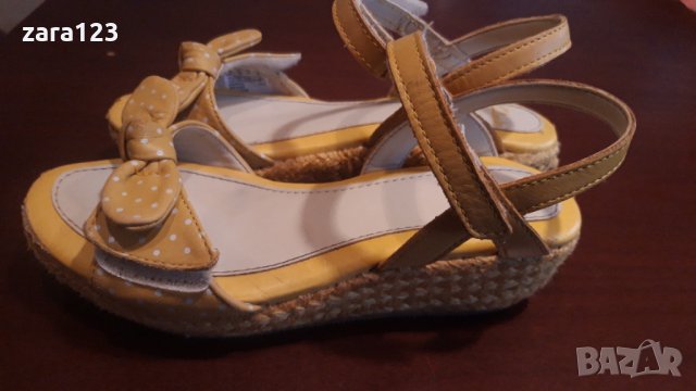 кожени сандали Clarks, 32ри номер, снимка 3 - Детски сандали и чехли - 34408032