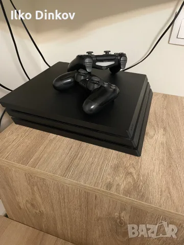 Play Station 4 pro и няколко игри