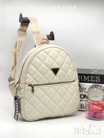 GUESS дамска раница, снимка 15 - Раници - 53614678