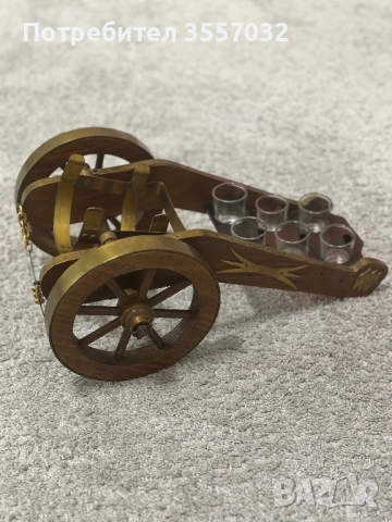 Ретро поставка за бутилка с 6 броя чаши , снимка 4 - Антикварни и старинни предмети - 53484132