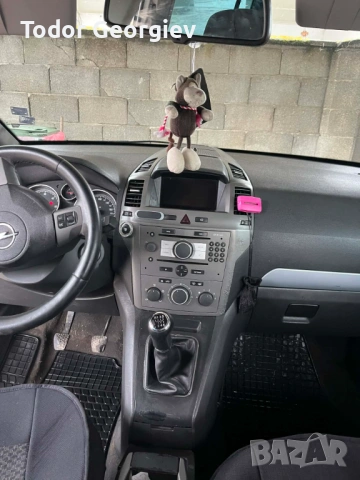 Opel zafira 1.9CDTI, снимка 5 - Автомобили и джипове - 53607399