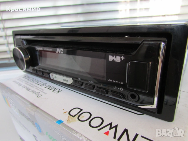 CD плеър за кола JVC KD-DB902BT, снимка 14 - Аксесоари и консумативи - 53866157