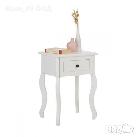 Кокетно нощно шкафче във винтидж стил