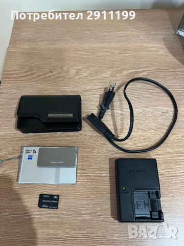 Фотоапарат Sony 5,1 Mp с подаръци, снимка 8 - Фотоапарати - 53393170