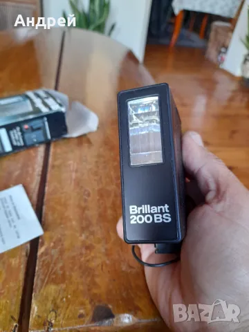 Стара светкавица за фотоапарат Brillant 200BS, снимка 4 - Други ценни предмети - 48116728