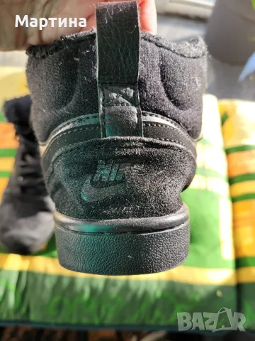 Оригинални маратонки Nike, снимка 2 - Маратонки - 48763626