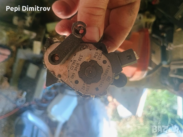 Моторче клапа парно за Mercedes-Benz A-Class Hatchback (W168) (07.1997 - 08.2004) A 160 (168.033, 16, снимка 4 - Части - 51620839