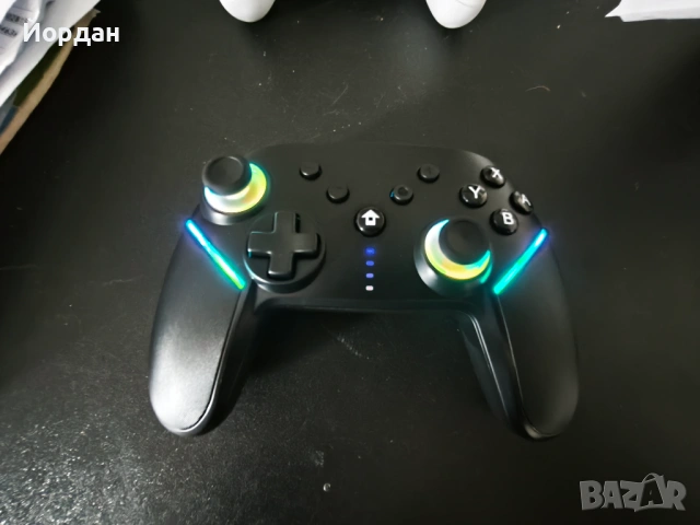 3 нови Светещи джойстика за Nintendo Switch, снимка 2 - Аксесоари - 49597789