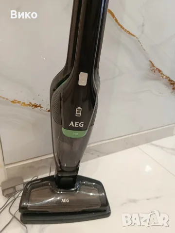 AEG, акумулаторна прахосмукачка, снимка 2 - Прахосмукачки - 56161295