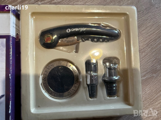 Луксозен комплект за вино, снимка 8 - Аксесоари за кухня - 53272468