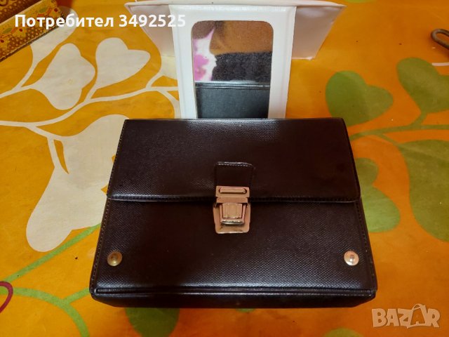 Стара чантичка за бръснарски принадлежности, снимка 1