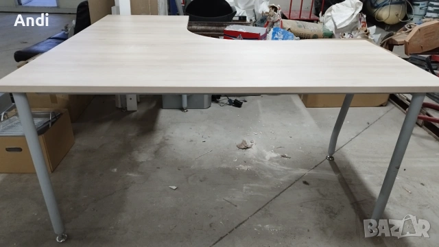 Бюро ъглово с метални крака - офис маса 160 - 150 /60-70 / 76см, снимка 11 - Работни маси и бюра - 53173053