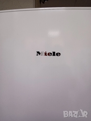 Комбиниран хладилник с фризер Миеле Miele с 2 години гаранция!, снимка 7 - Хладилници - 52847325