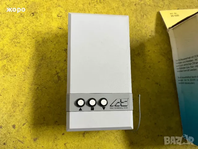 Управление за ролетна щора врата , снимка 1