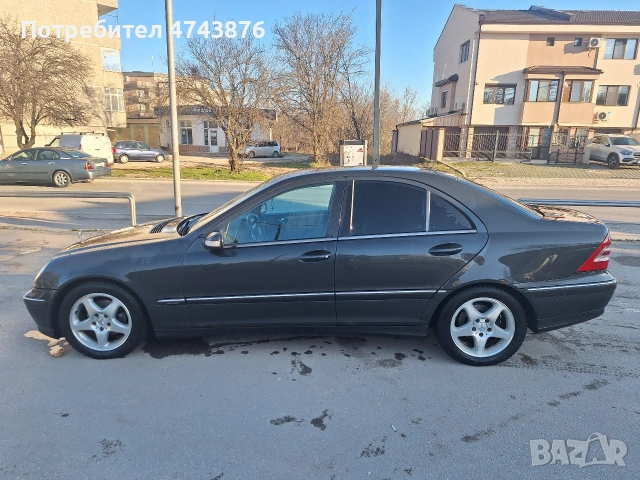 Mercedes C220 2.2 CDI, снимка 4 - Автомобили и джипове - 53748874