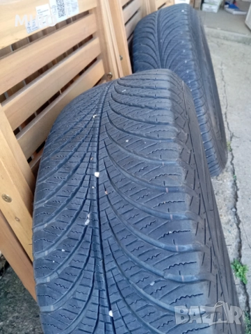 Всесезонни гуми 16 цола 215/65   , снимка 2 - Гуми и джанти - 51861635