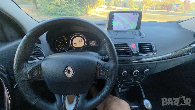 Renault Megane 3 1.5 dci Уникат , снимка 12 - Автомобили и джипове - 55967169