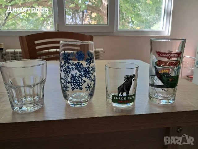 4 броя стъклени чаши, различни видове
