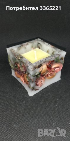 Ръчно изработена свещ 