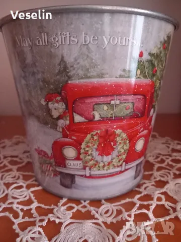 Коледна метална кашпа 